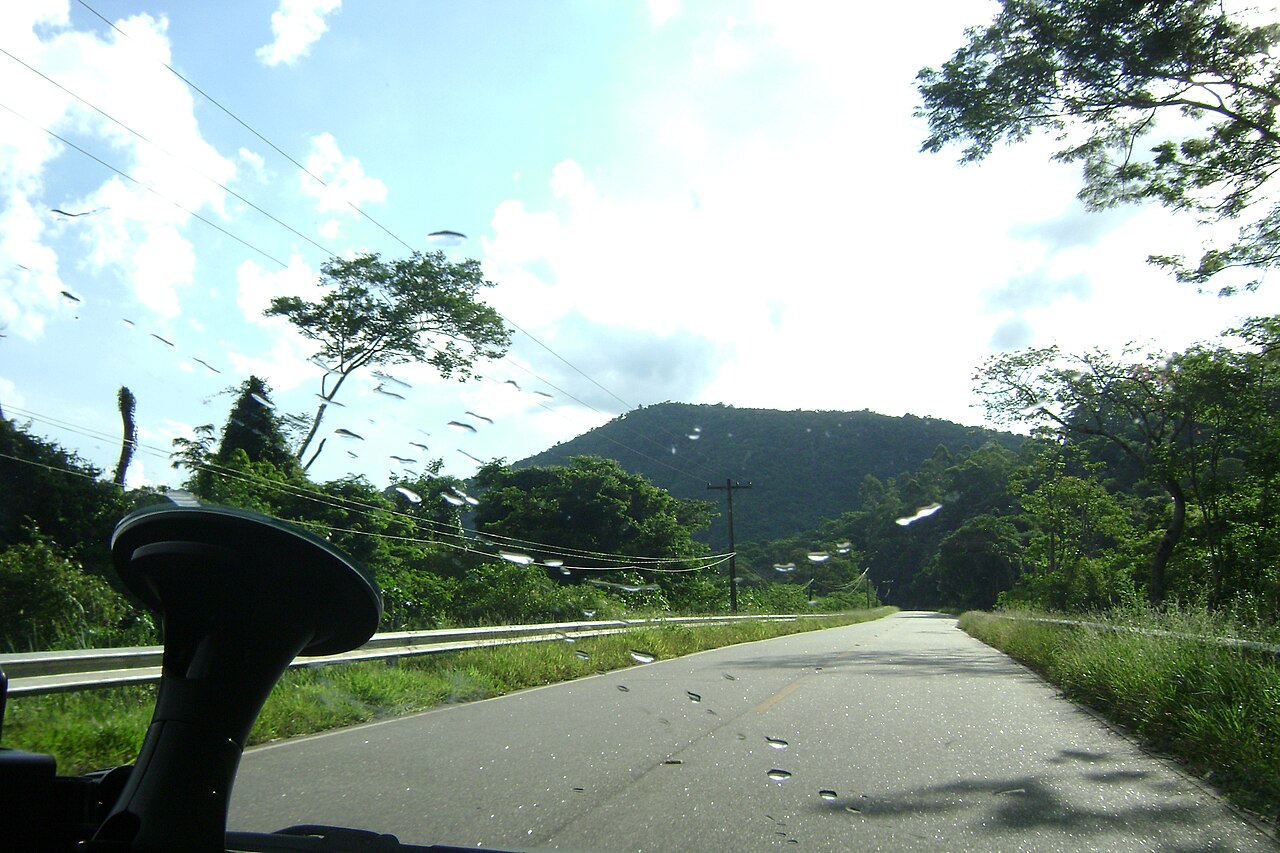 Estrada Parque em Cabreúva: caminho e paisagem