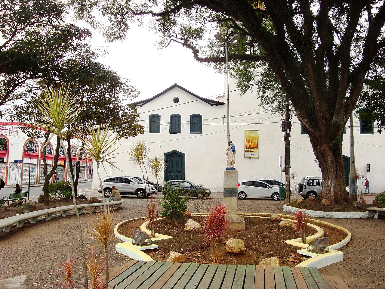 Praça do Carmo em Mogi das Cruzes: coração da cidade
