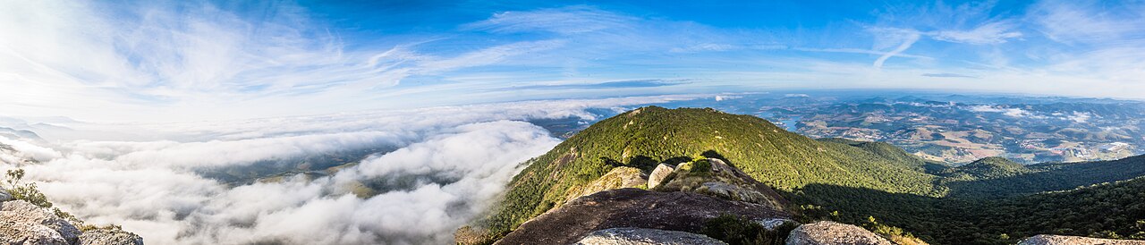 Trilha na Serra do Lopo em Extrema